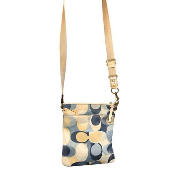 Coach Crossbody Purse No. L0767-41226 Cream Blue Tan Pattern Vintage Y2K - Picture 3 of 14